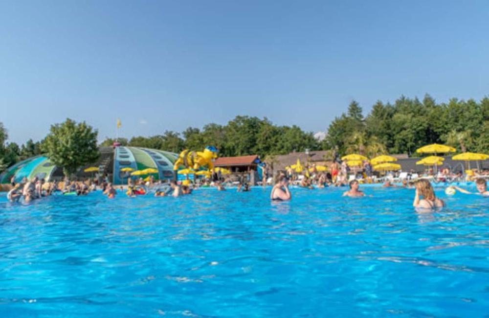  Luxembourg: 5* Camping Hu Birkelt Village 