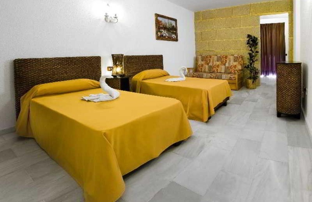  Tenerife- 2* Las Piramides 