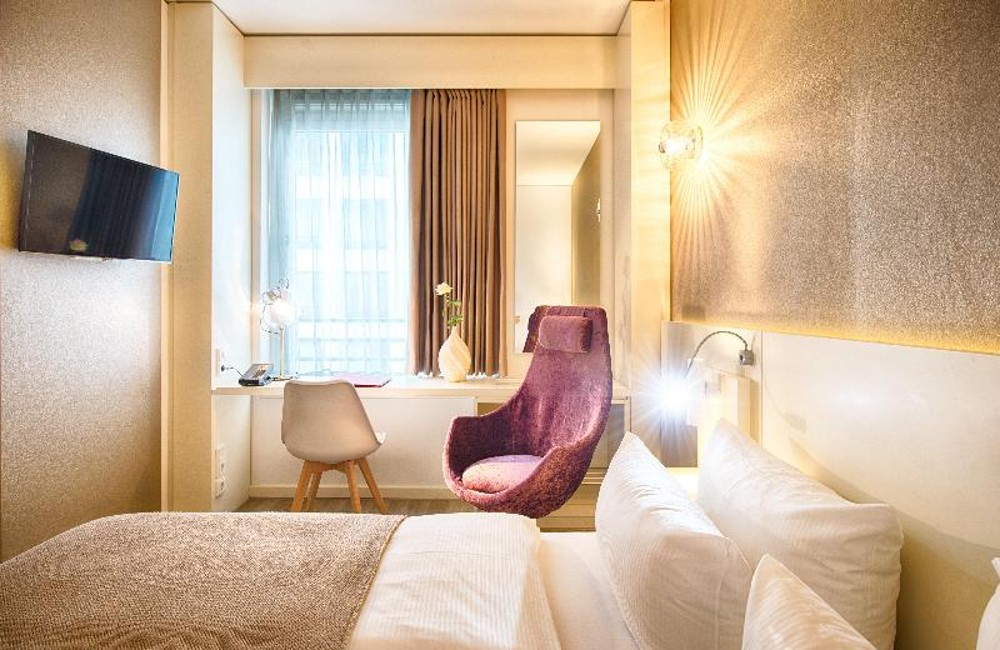  Berlin Christmas Markets- 4* Leonardo Royal Hotel 