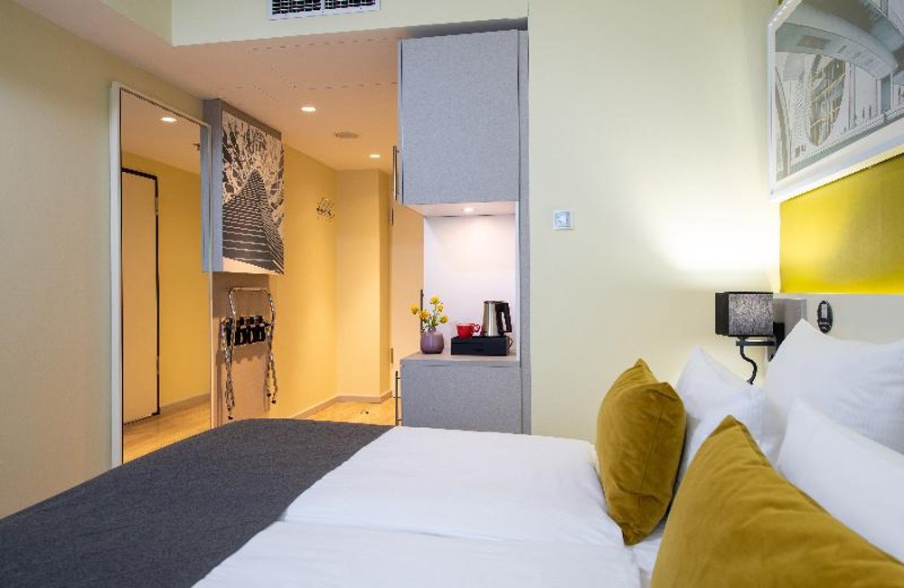  Berlin Christmas Markets- 4* Leonardo Royal Hotel 