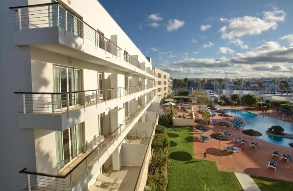  Algarve Long Stay- 4* Marina Club Lagos Suite Hotel  (3 weeks) 