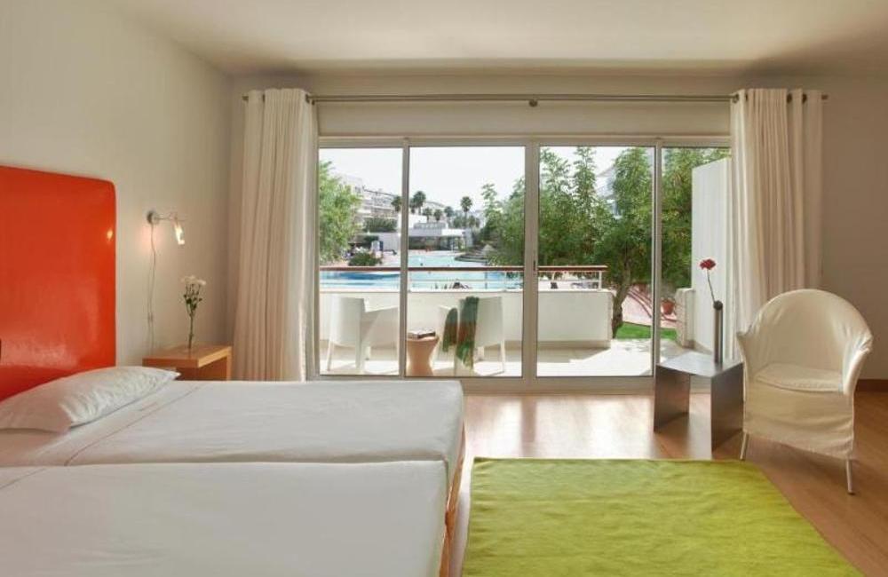  Algarve Long Stay- 4* Marina Club Lagos Suite Hotel  (3 weeks) 