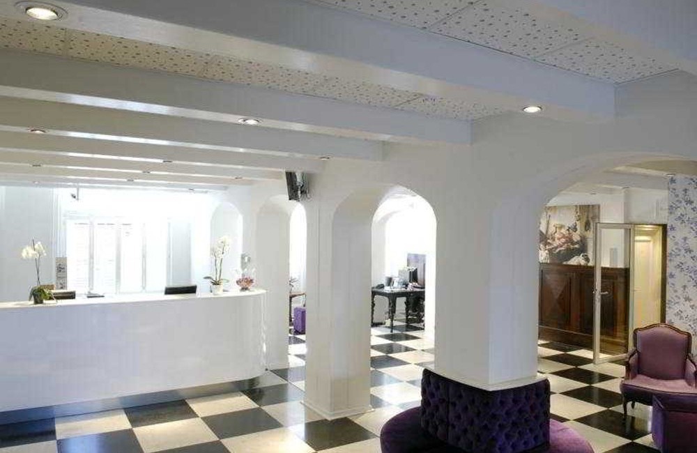  Amsterdam- 4* Mercure Centre Canal District 