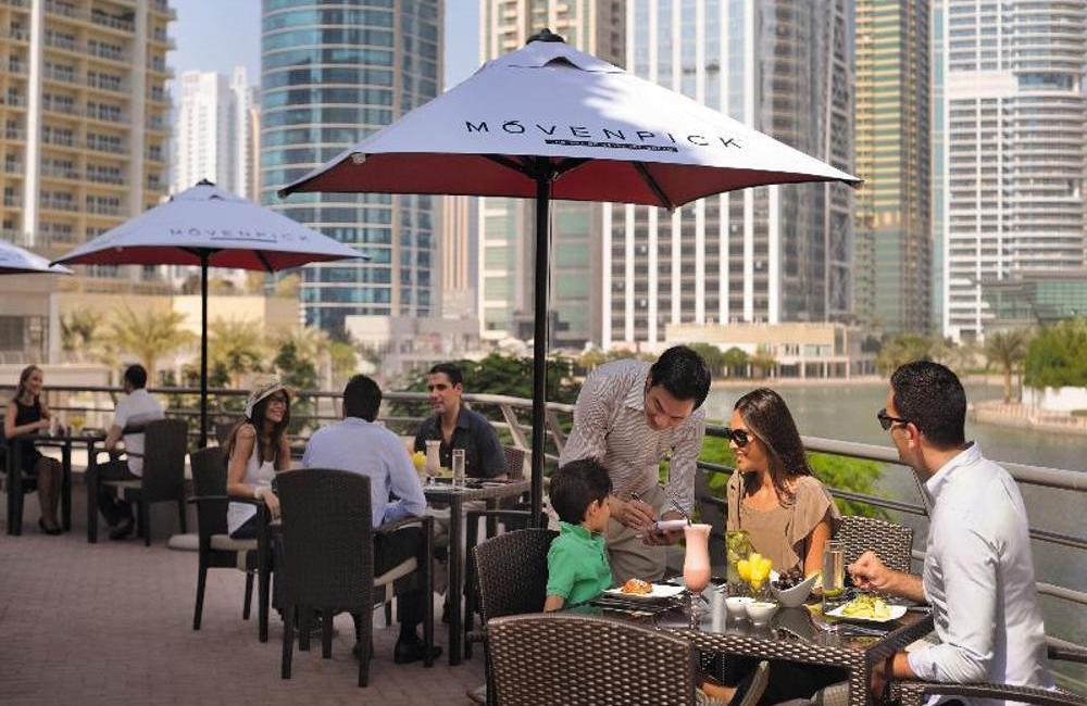  Dubai- 5* Mövenpick Jumeirah Lakes Towers 