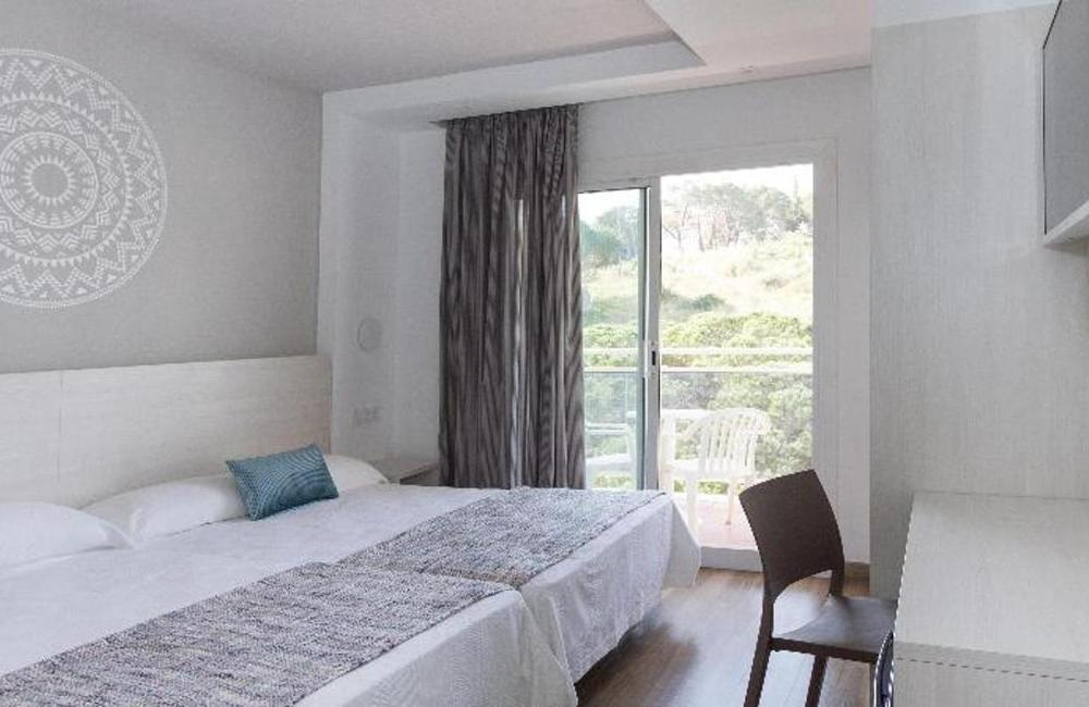  Costa Brava 4* Family Splash Holiday 