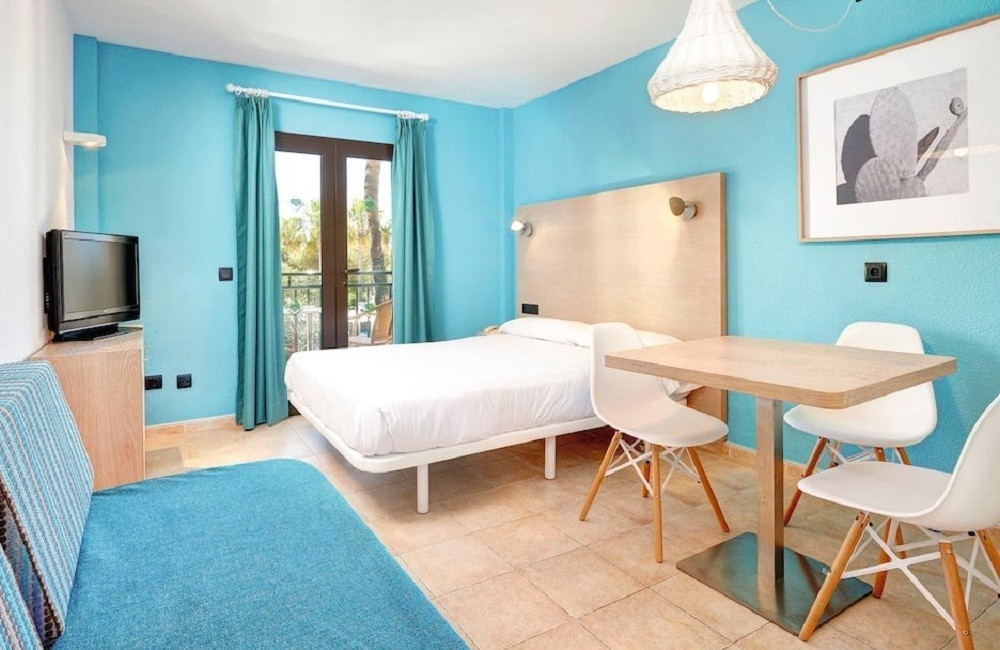  Majorca- 3* Protur Bahia Azul Apts 