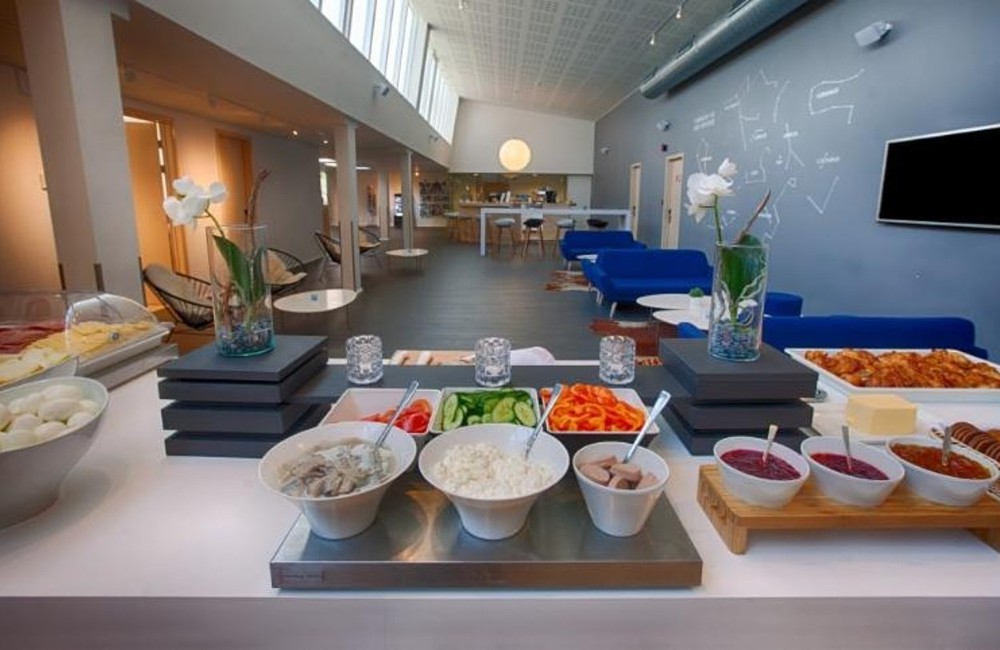  Iceland: Nature & Wellness Package 
