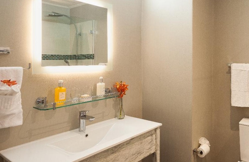  Barbados- Sea Breeze Beach House 