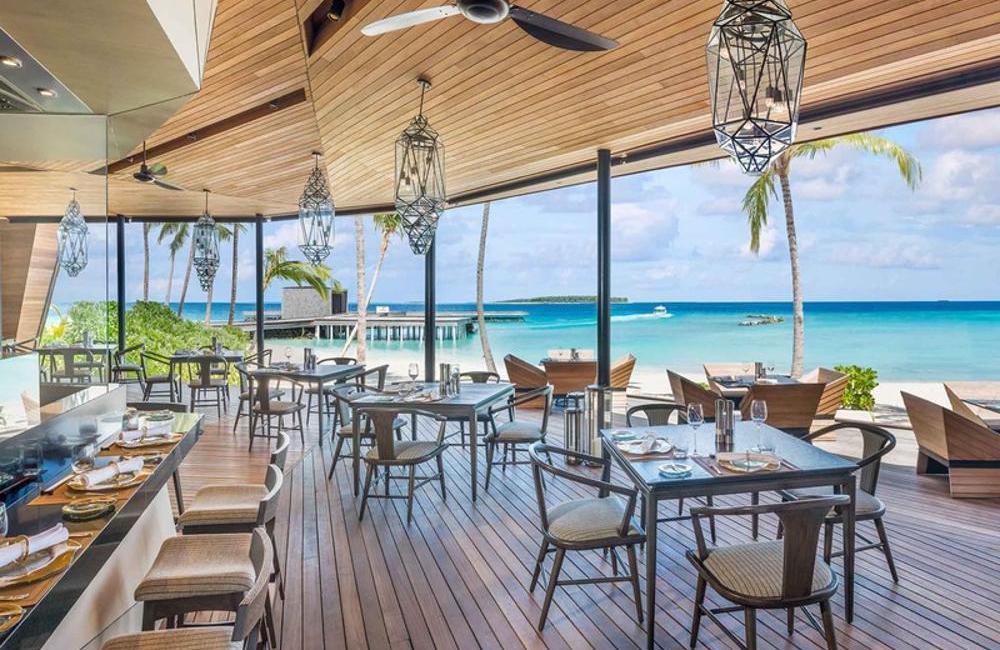  Maldives - 5* St. Regis Vommuli Resort 