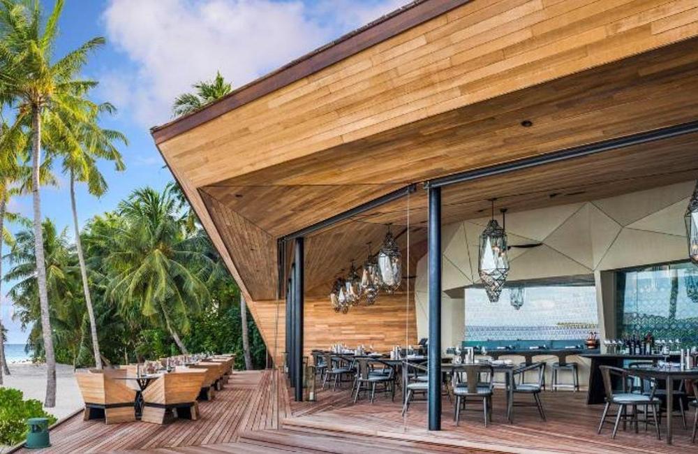  Maldives - 5* St. Regis Vommuli Resort 