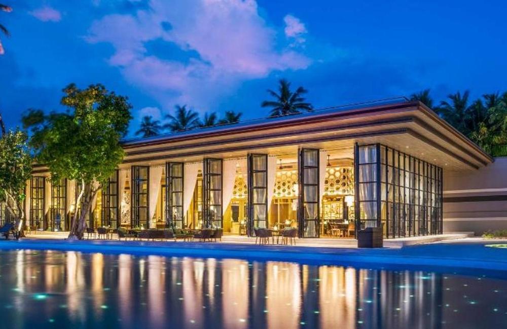  Maldives - 5* St. Regis Vommuli Resort 