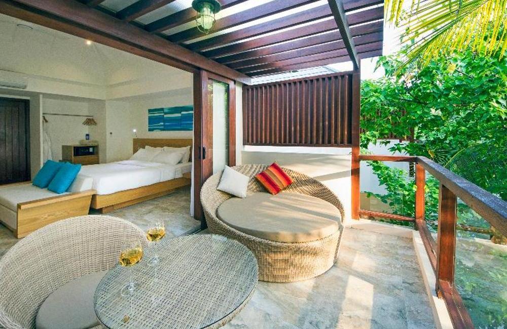  Maldives- 4* Summer Island Resort 