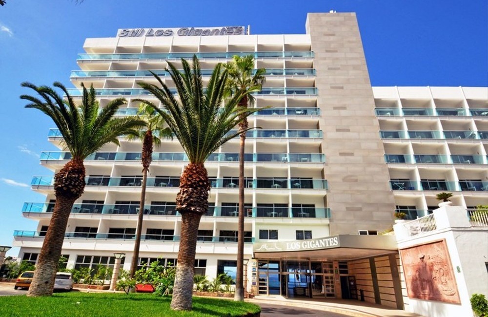  Tenerife: 4+* Los Gigantes Hotel 