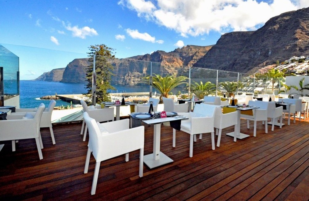  Tenerife: 4+* Los Gigantes Hotel 