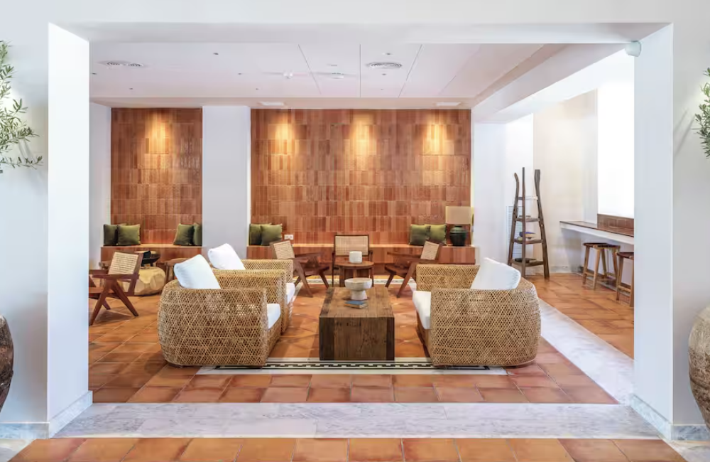  Costa Dorada, Spain- 4* Suneo Estival Half-Board Offer 