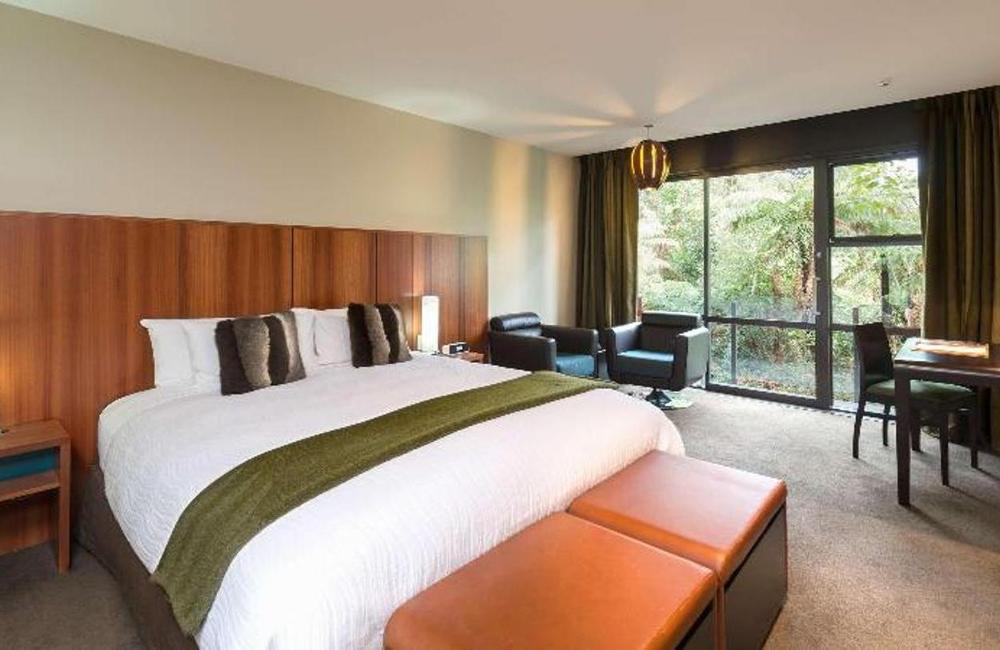  New Zealand- 4* Te Waonui Forest Retreat 
