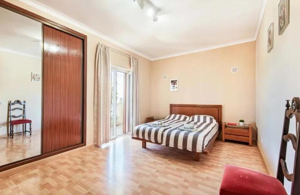  Family Villa Rental in Albuferia 