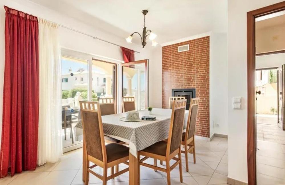  Family Villa Rental in Albuferia 