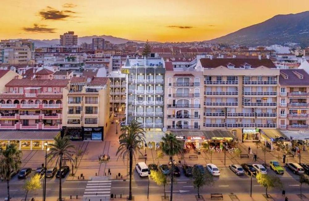  Fuengirola, Spain 3* Villa Laredo (3 Weeks) 