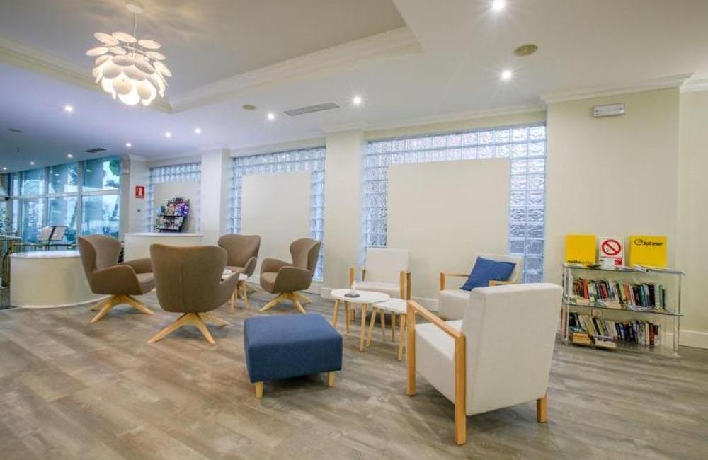  Fuengirola, Spain 3* Villa Laredo (3 Weeks) 