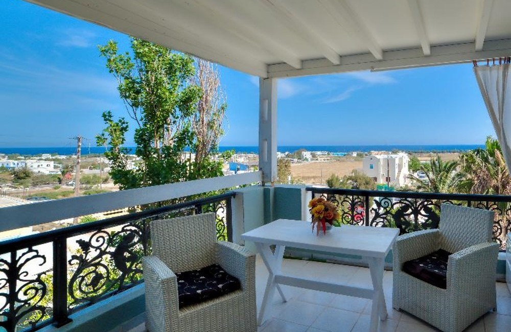  Santorini, Greece- 3* Villa Olympia 