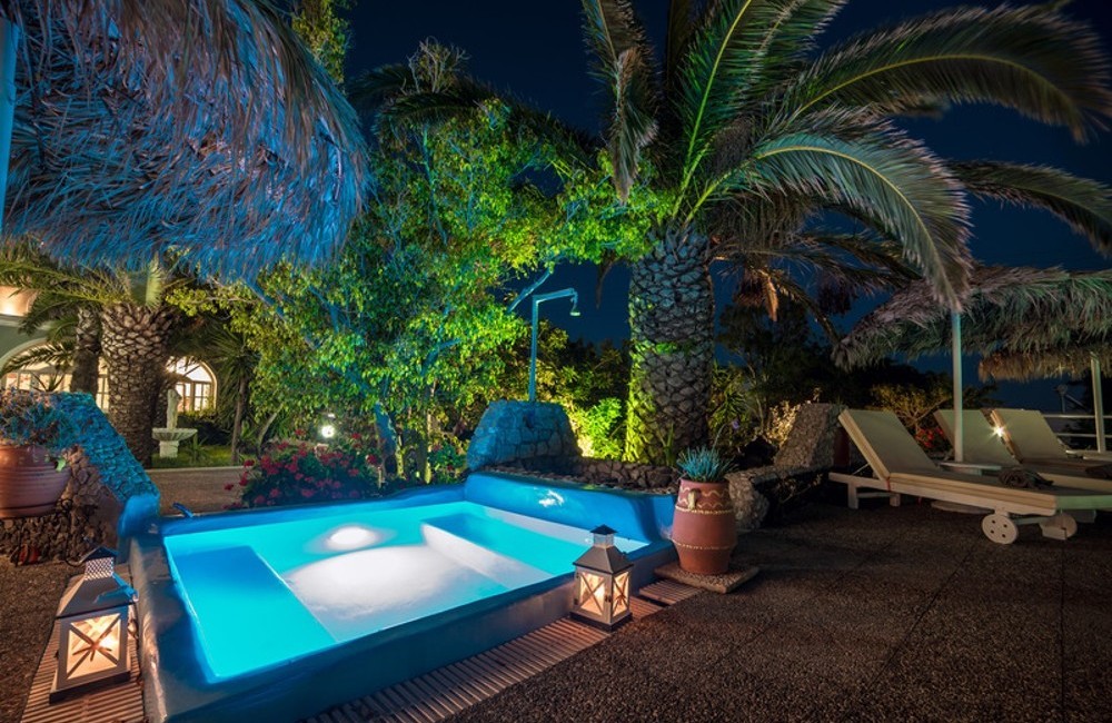  Santorini, Greece- 3* Villa Olympia 