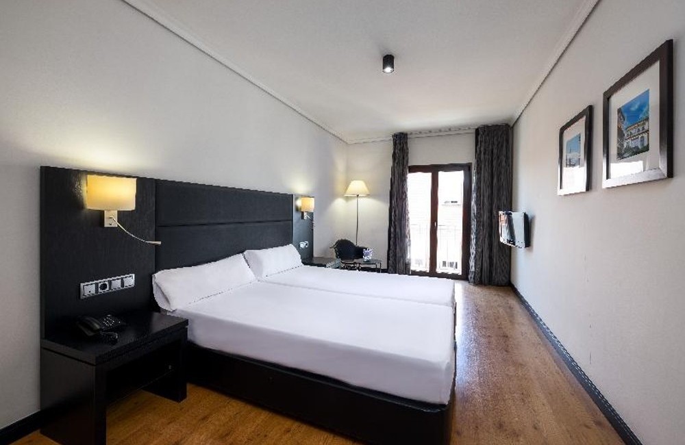  Seville 4* City Break (Great for Solo Travel) 