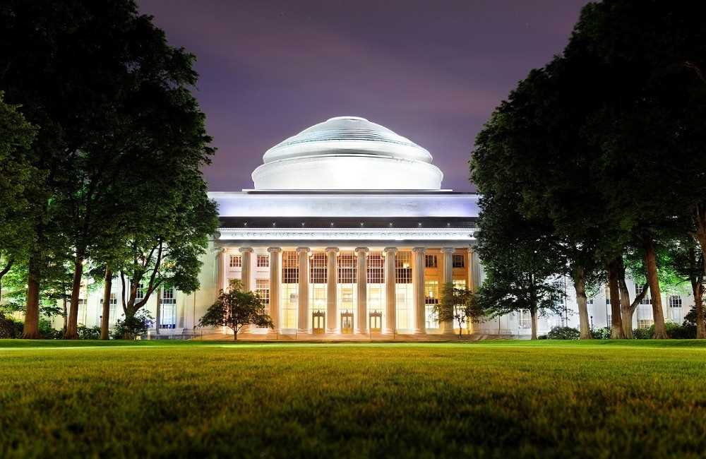  Boston Movie Mile Walking Tour 