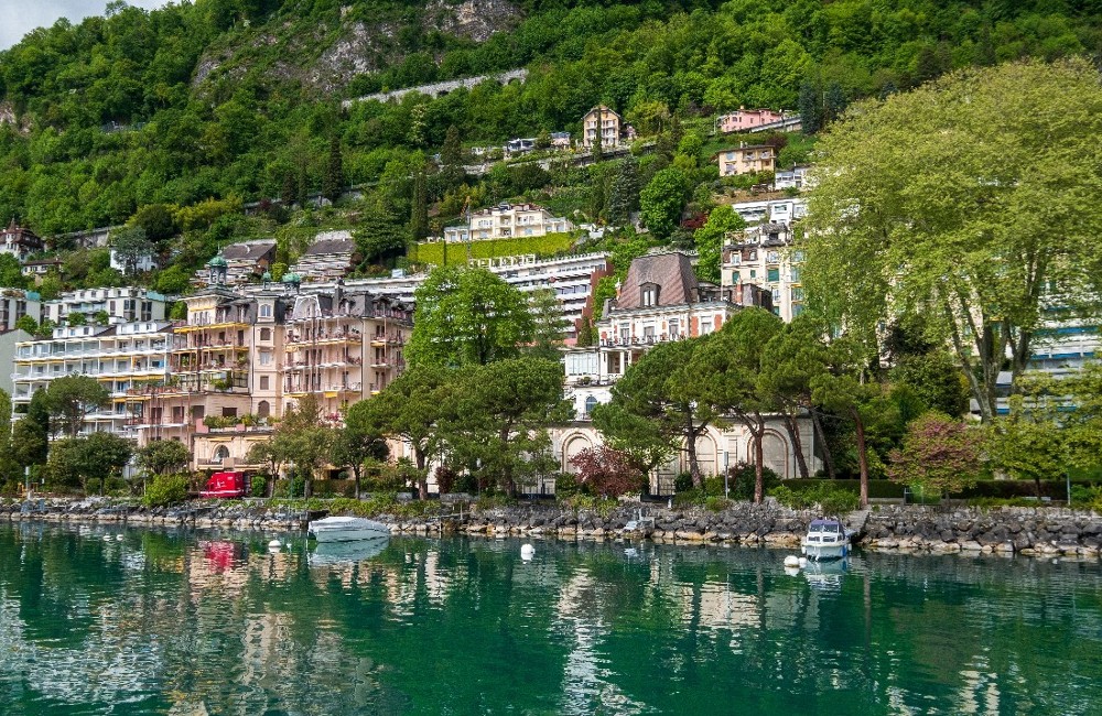  Montreux Christmas Market- 5* Royal Plaza 