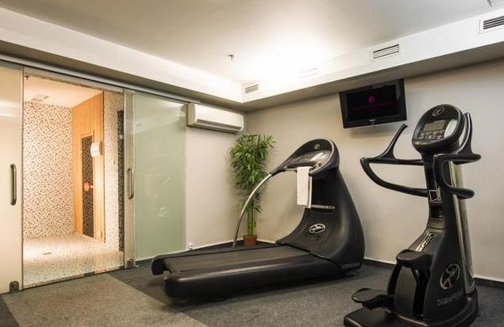  Budapest- Christmas Markets- Carat Hotel 