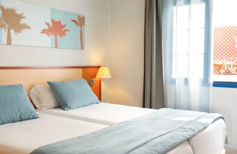  Lanzarote- 3* Cinco Plaza Apts 