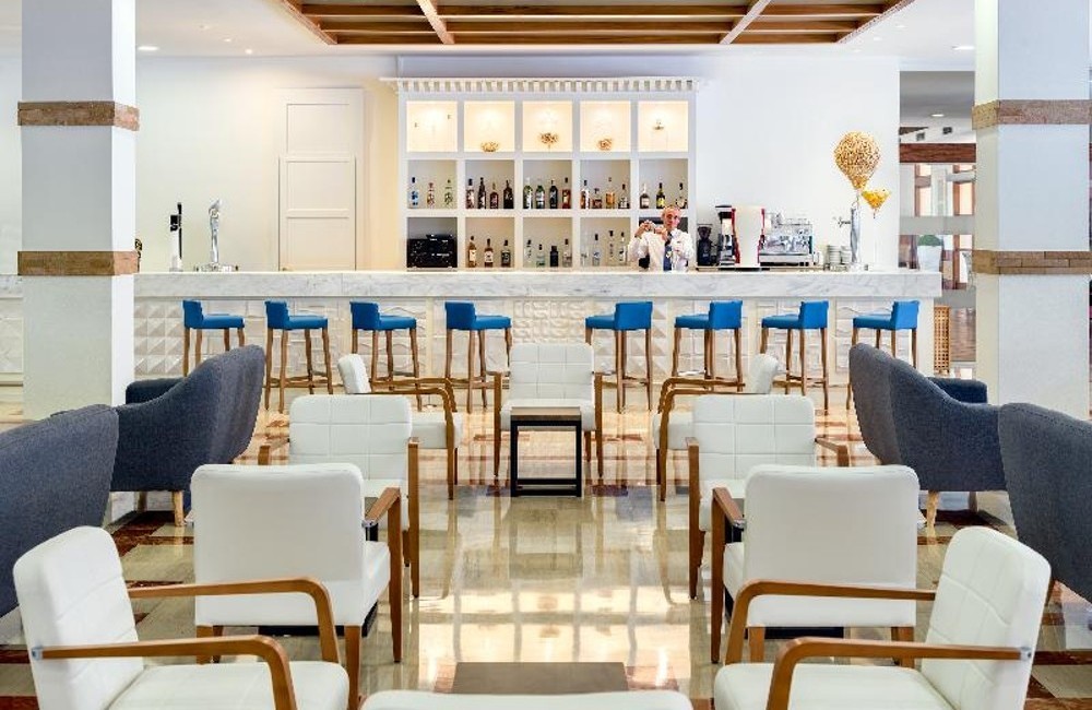  Salou- 4* H10 Mediterranean Village 