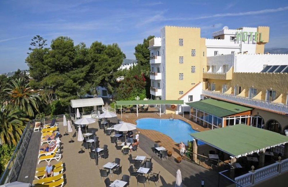  Costa del Sol-3* Hotel Nerja Club 