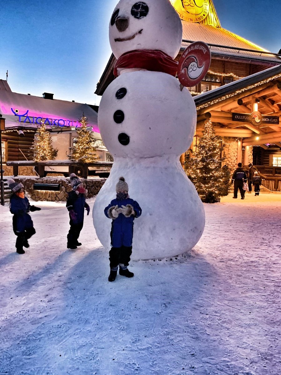 Lorraine Lapland Blog- niece with giant snowman